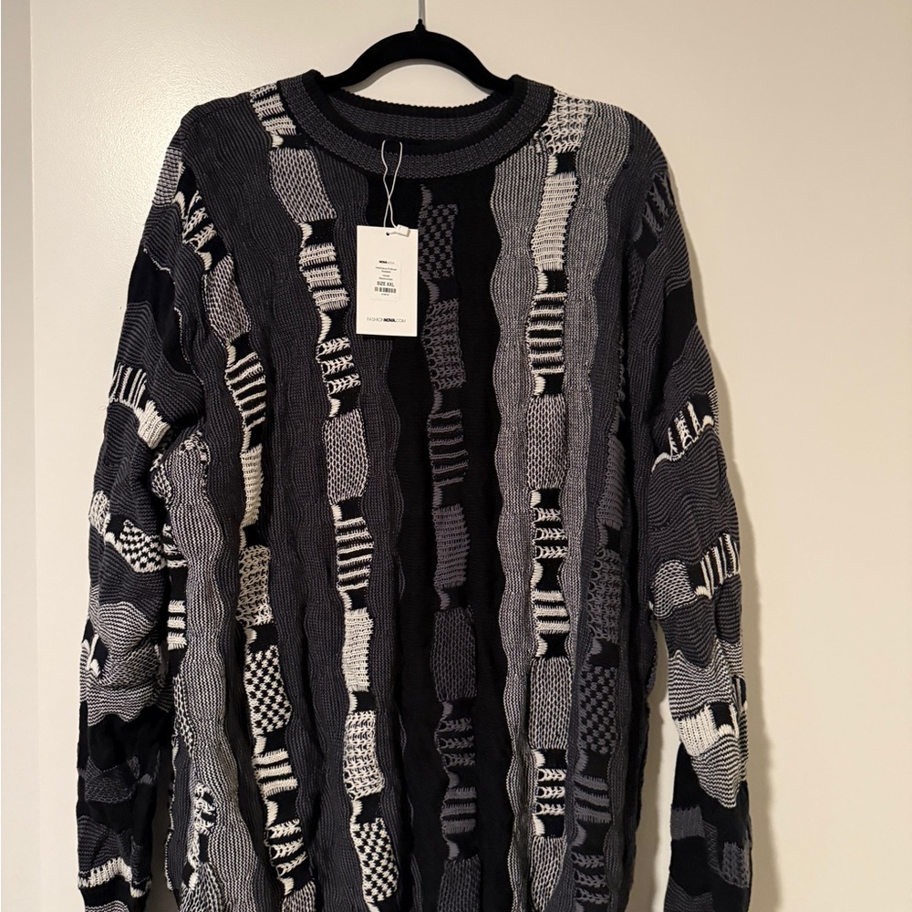 Fashion Nova Black and White Crewneck Sweater